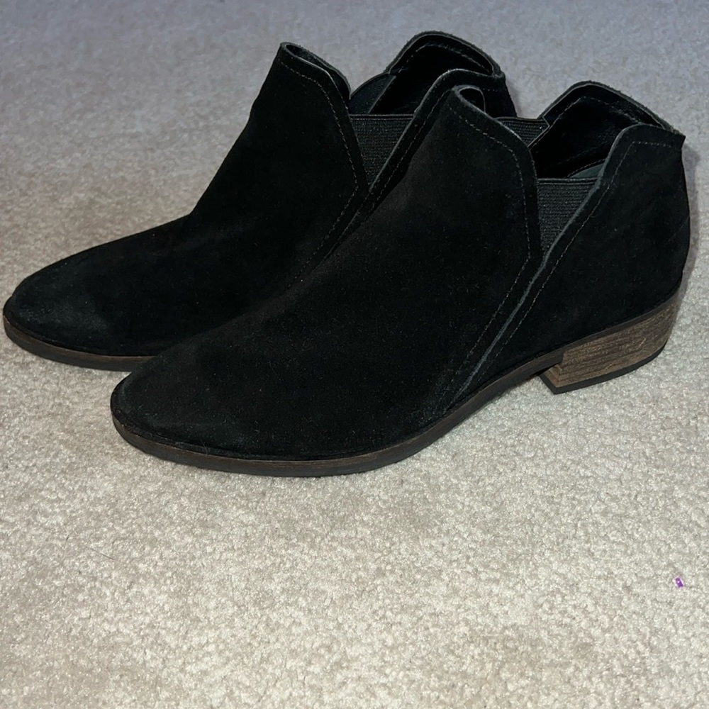 Dolce Vita Black suede booties